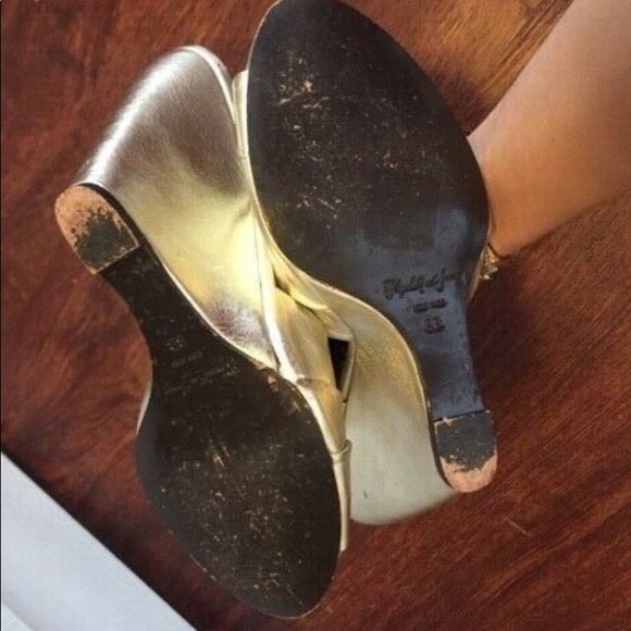 ELIZABETH & JAMES summer wedges - size 6 - Picture 2 of 4